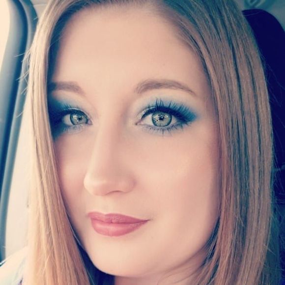 Meet your Posher, Krista - Picture 1 of 1